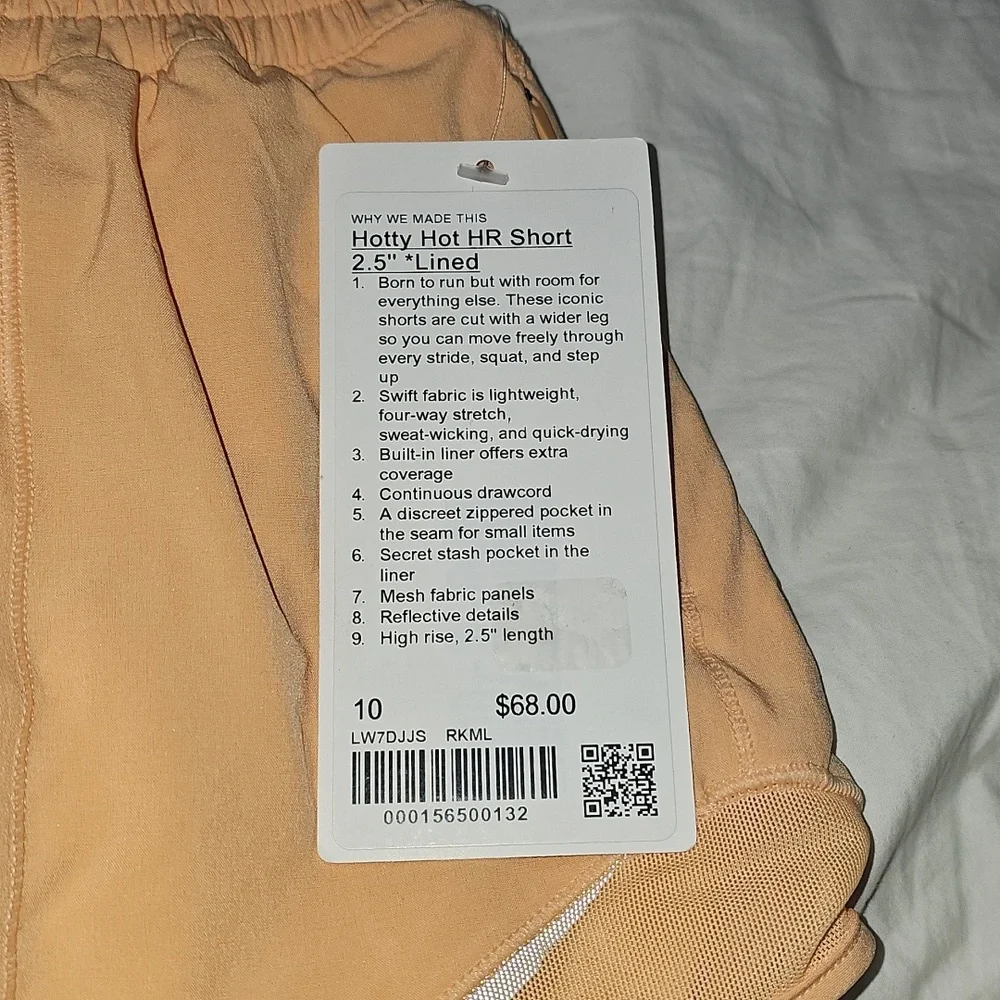 Lululemon Hotty Hot High Rise Short. 2.5" Lined. RKML- Rock Melon!! Sz 10!!! - Picture 4 of 13